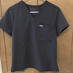 Catarina One-Pocket Scrub Top™